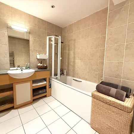 Penthouse At Bredon
