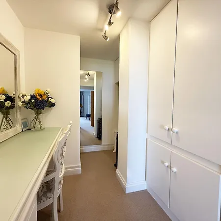 Penthouse At Bredon Feriehus