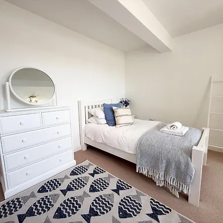Penthouse At Bredon New Quay