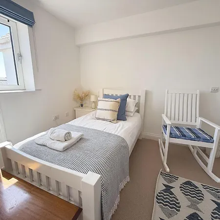 Penthouse At Bredon Feriehus